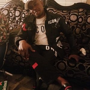 Meet your Posher, Abega